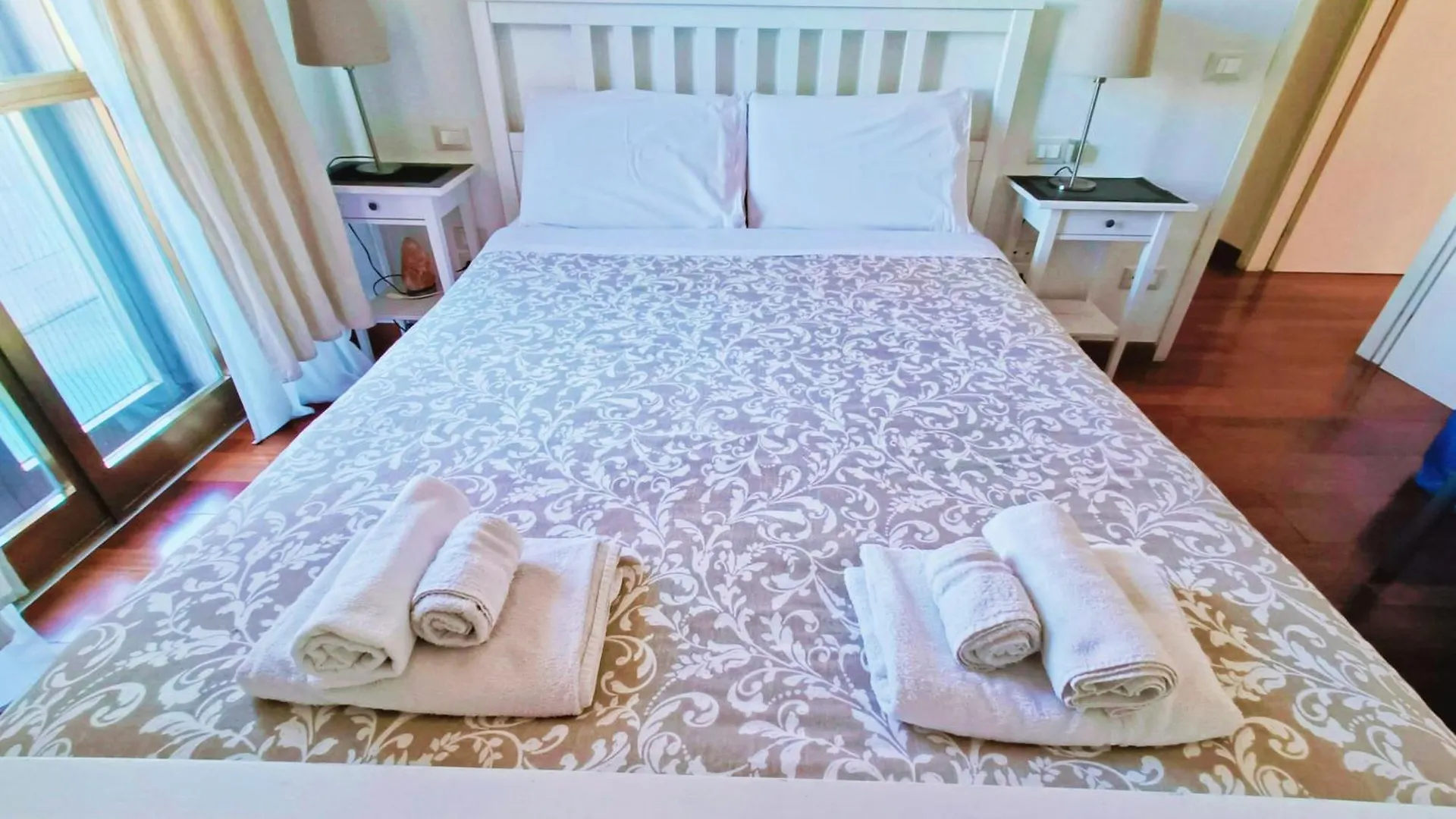 The Red Suite In Florence With Free Parking 0*,  Italia